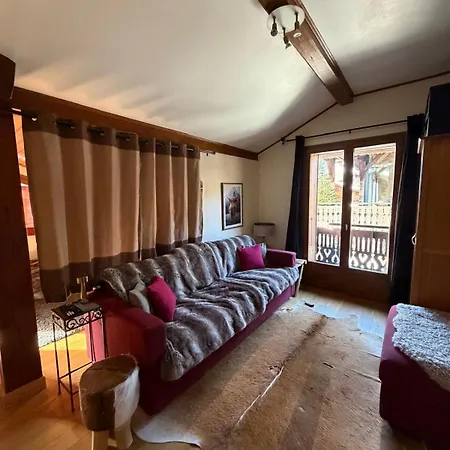 4 Bedroom Private Parking