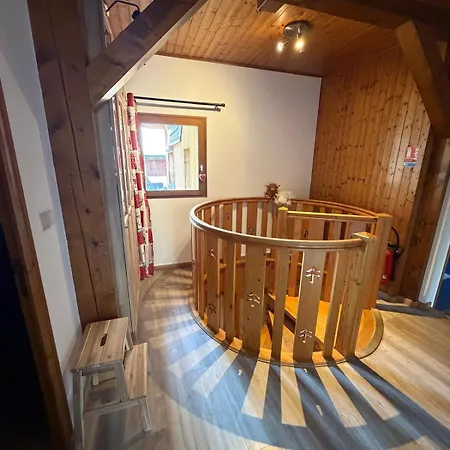 Chalet 4 Bedroom Private Parking